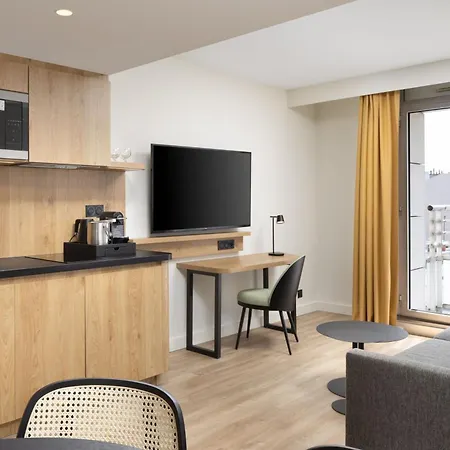 By Marriott Didot Montparnasse 4* 파리