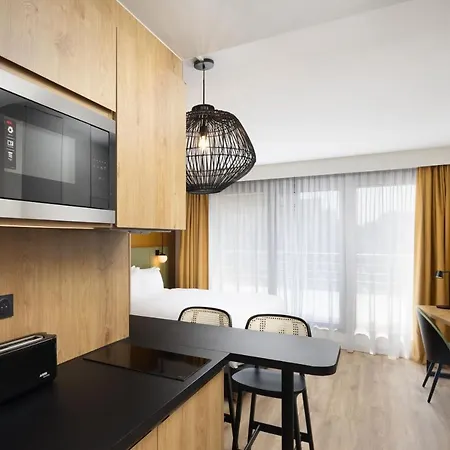 Hotel By Marriott Didot Montparnasse 4*