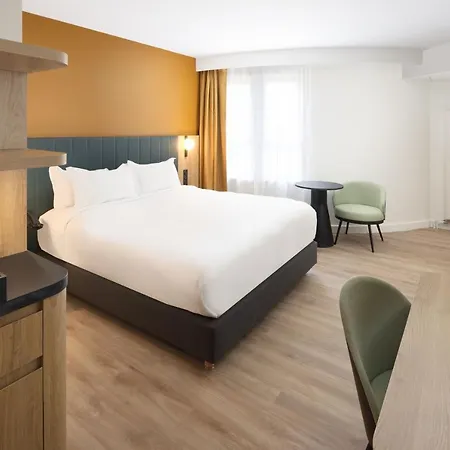 By Marriott Didot Montparnasse 4*