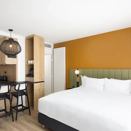 Hotel By Marriott Didot Montparnasse 4*