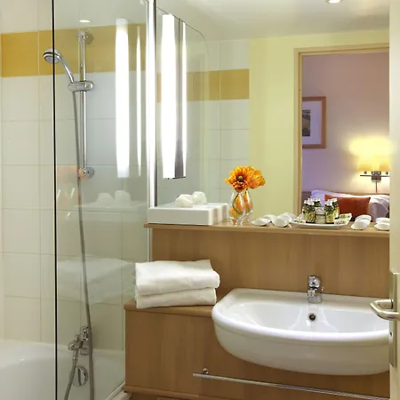 By Marriott Didot Montparnasse 4*