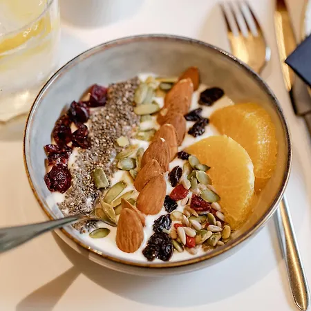 By Marriott Didot Montparnasse 4*