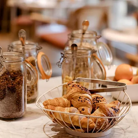 By Marriott Didot Montparnasse 4* Paryż