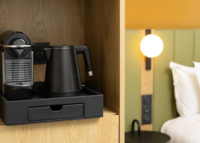 Hotel By Marriott Didot Montparnasse 4*