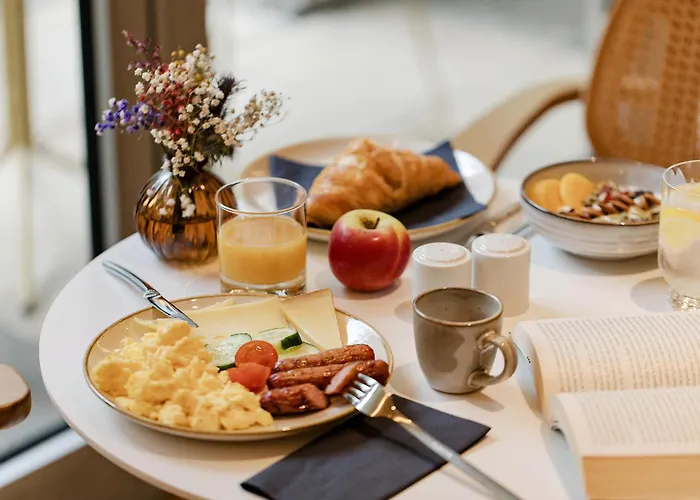 Hotel By Marriott Didot Montparnasse 4*