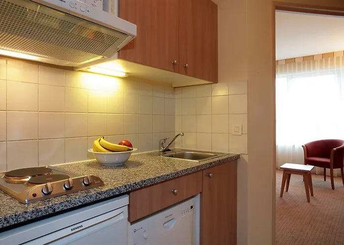 Hotel By Marriott Didot Montparnasse Parigi